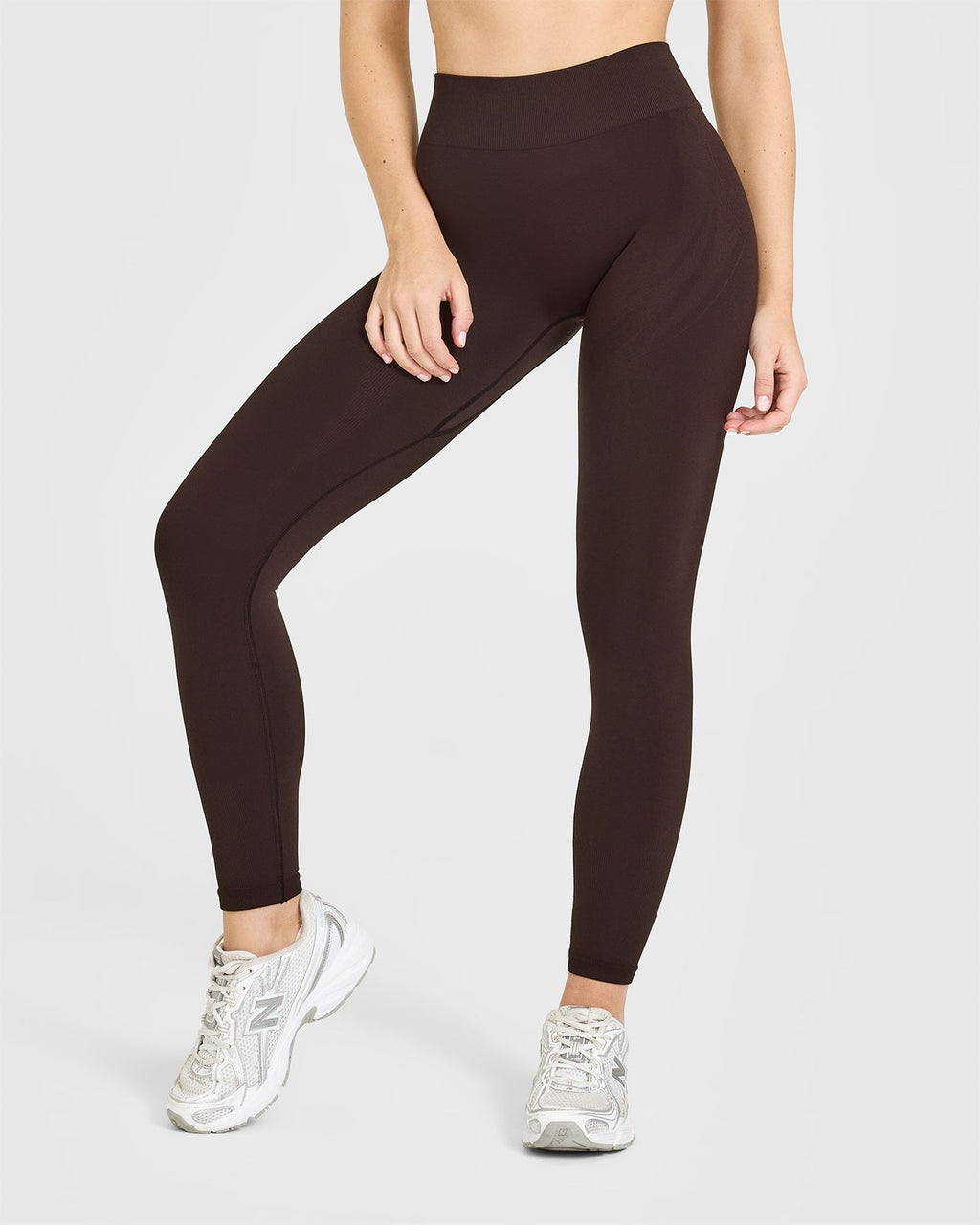 EnhanceLift™ Seamless Leggings with White Logo | Plum Brown