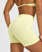 EnhanceLift™ Seamless Shorts | Pastel Yellow
