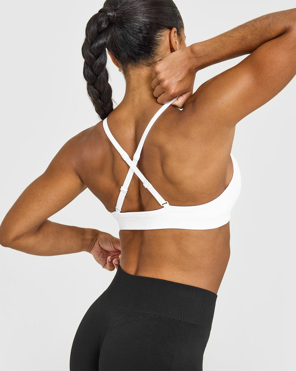 EnhanceLift™ Seamless Strappy Sports Bra | White