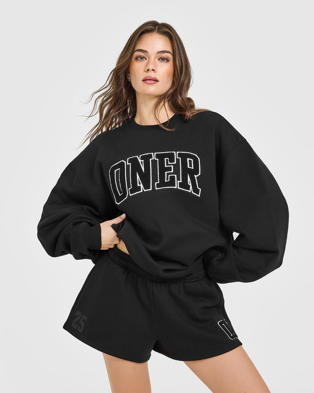 Foundations Oversized Oner 25 Sweatshirt | Black