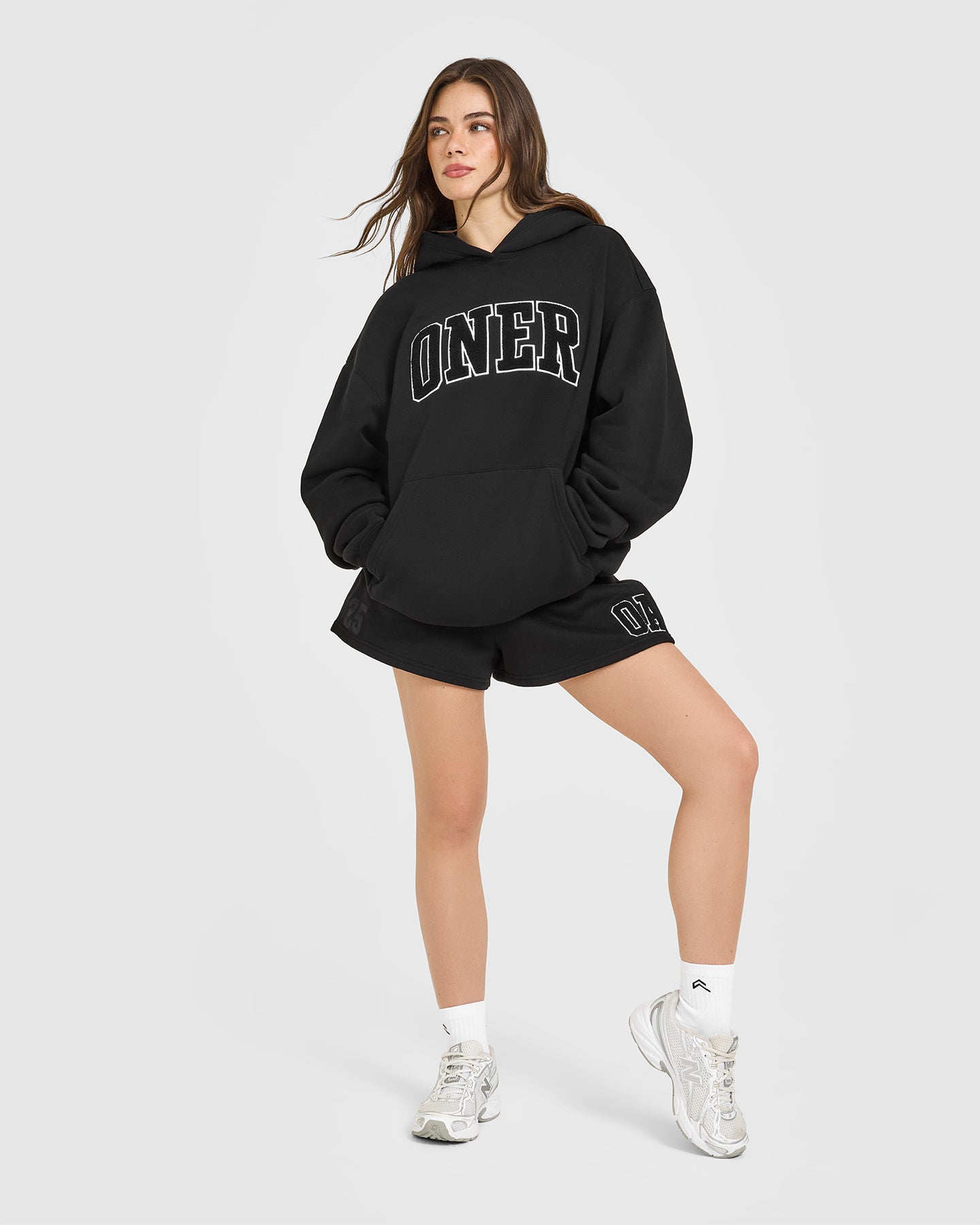 Foundations Oversized Oner 25 Hoodie | Black