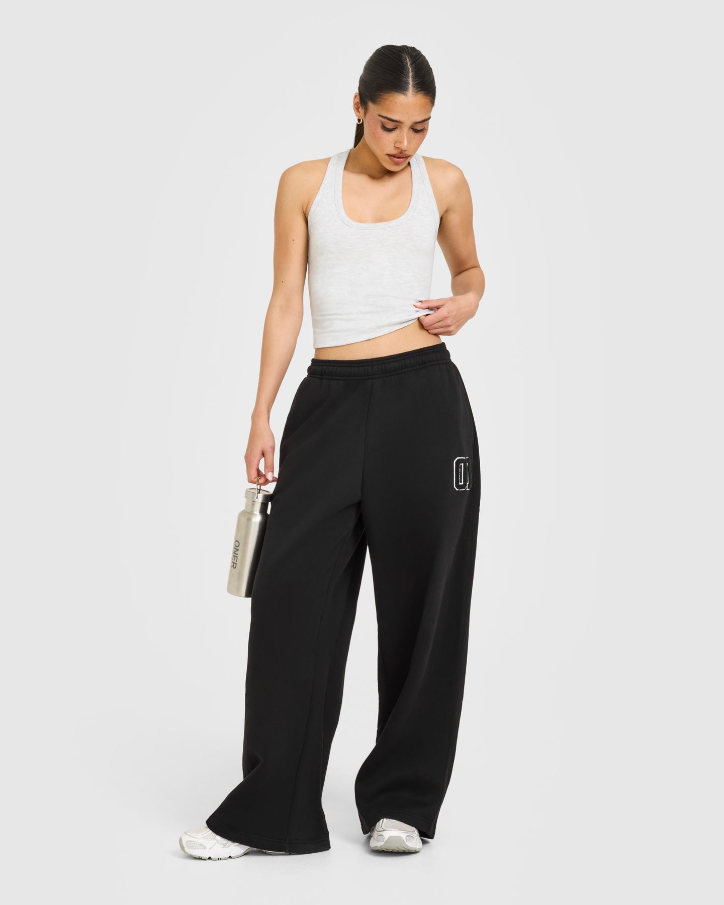 Foundations Oversized Oner 25 Straight Leg Joggers | Black