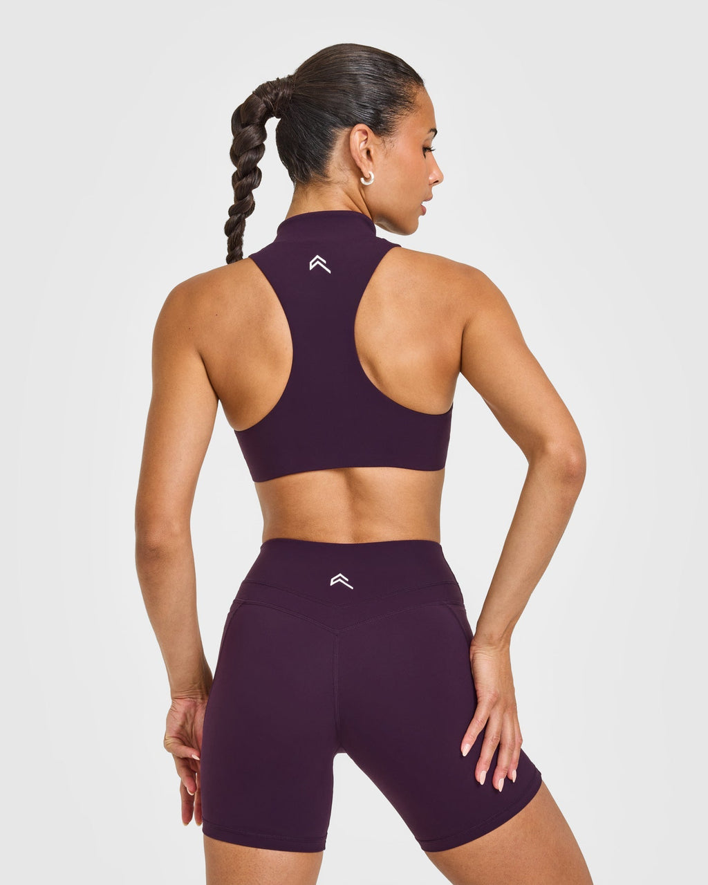 EasyLift™ Zip High Neck Sports Bra with White Logo | Blackberry Purple