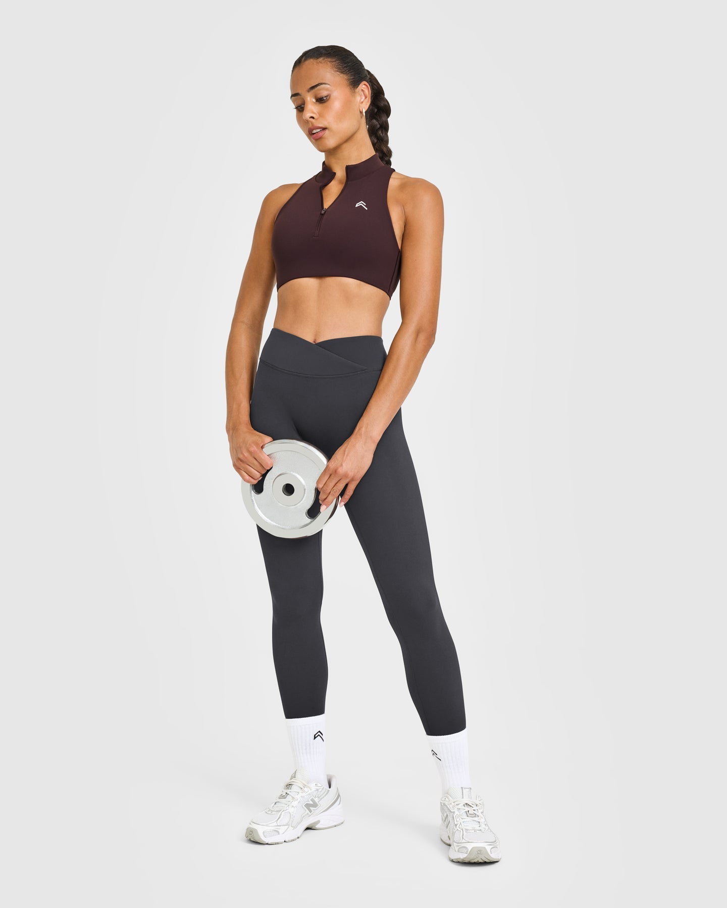EasyLift™ Zip High Neck Sports Bra with White Logo | Plum Brown