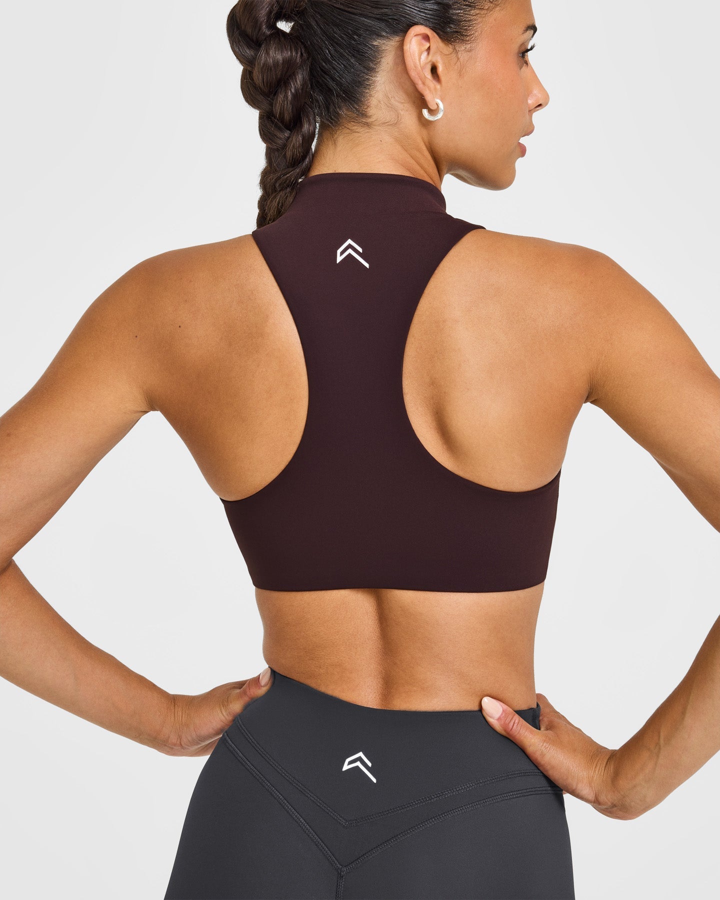 EasyLift™ Zip High Neck Sports Bra with White Logo | Plum Brown