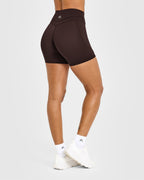 Unified High Waisted Pocket Shorts 6" | 70% Cocoa