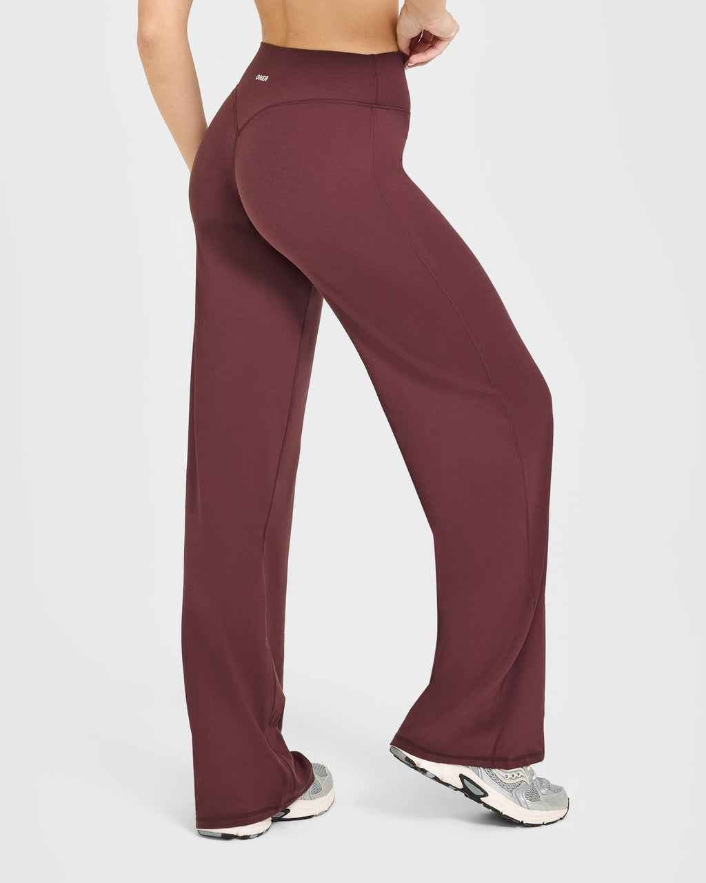 SoftMotion™ Straight Leg Bottoms with White Logo | Velvet Mocha