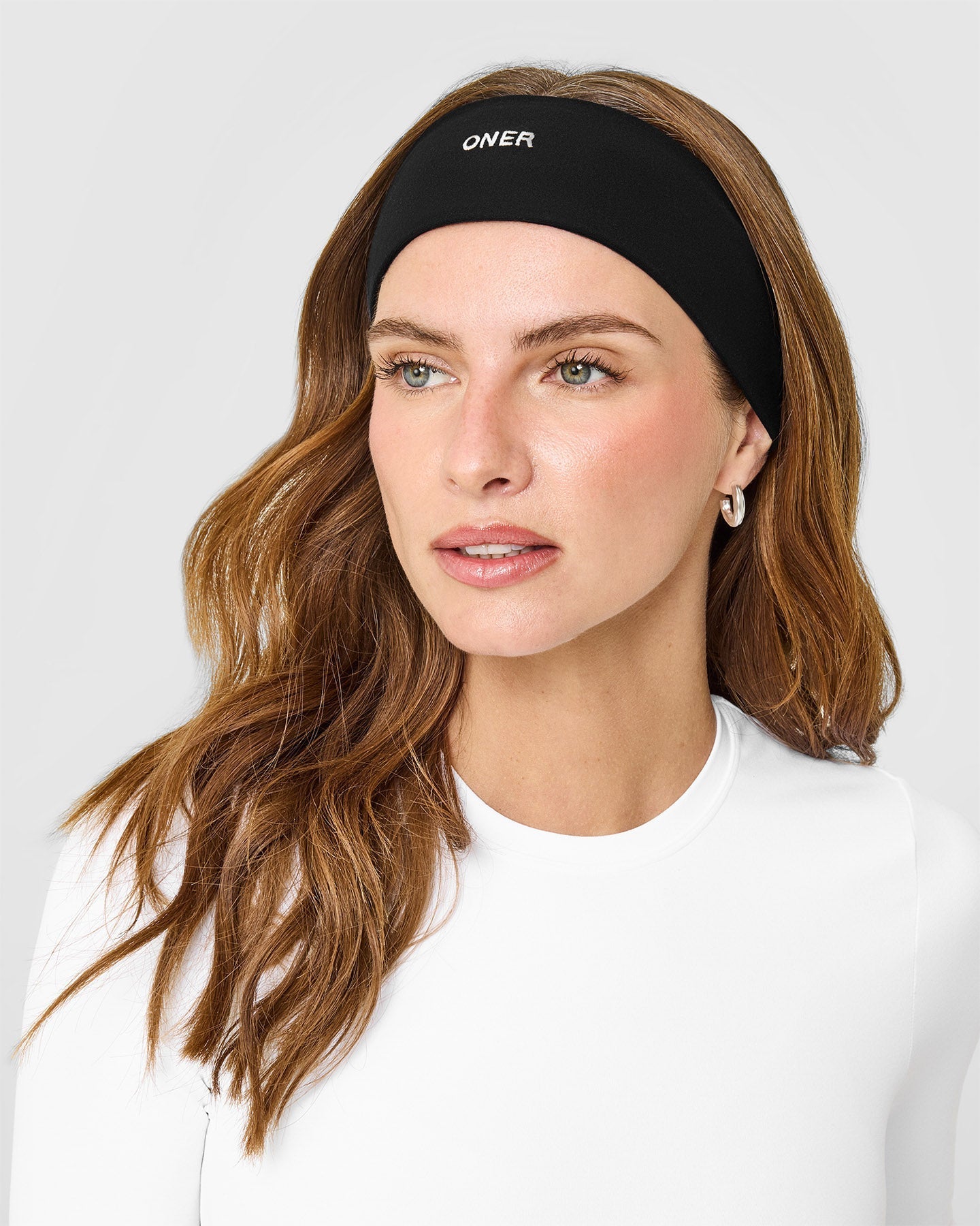 SoftMotion™ Headband with White Logo | Black